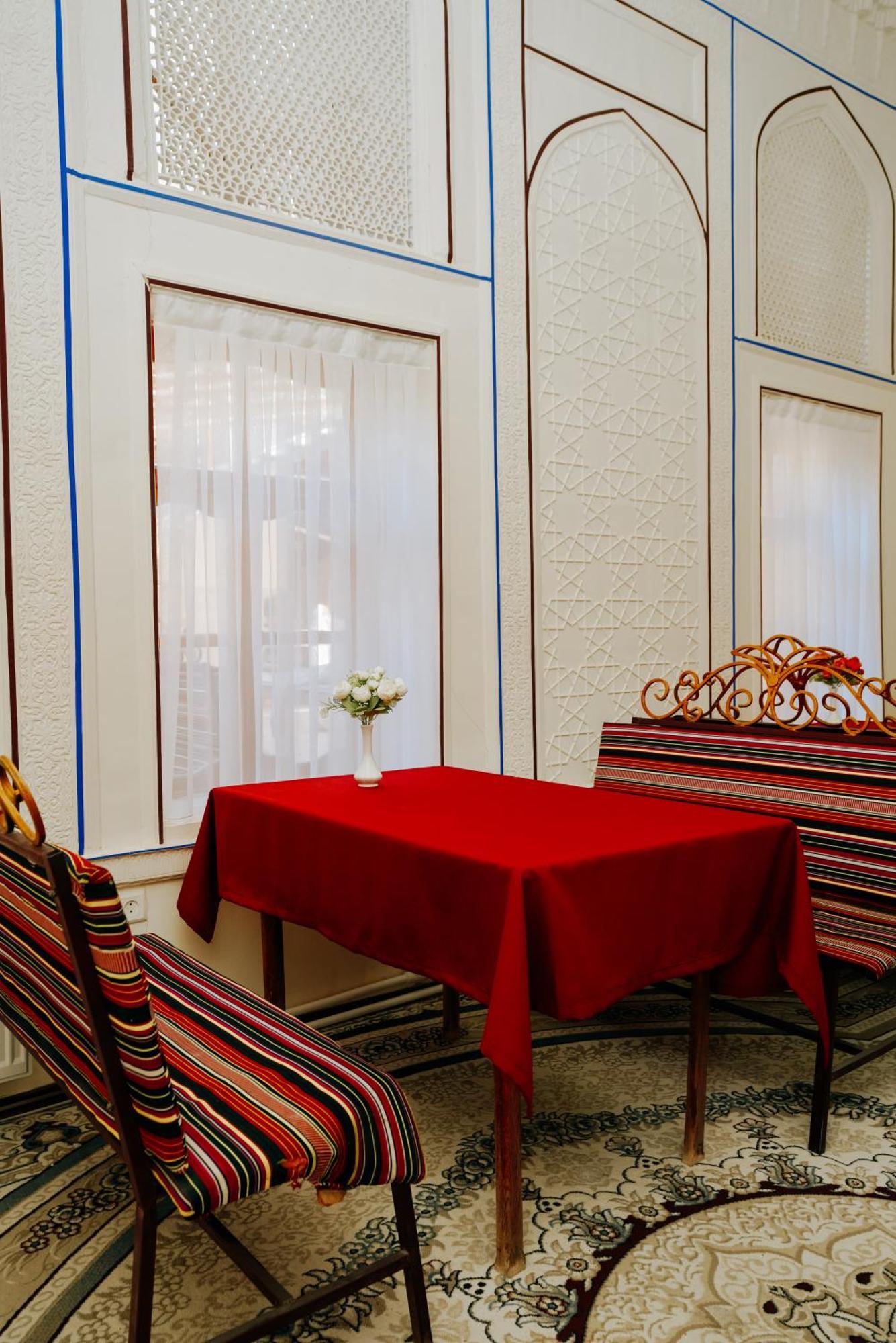 B-House Boutique With Terrace Hotel Bucara Exterior foto